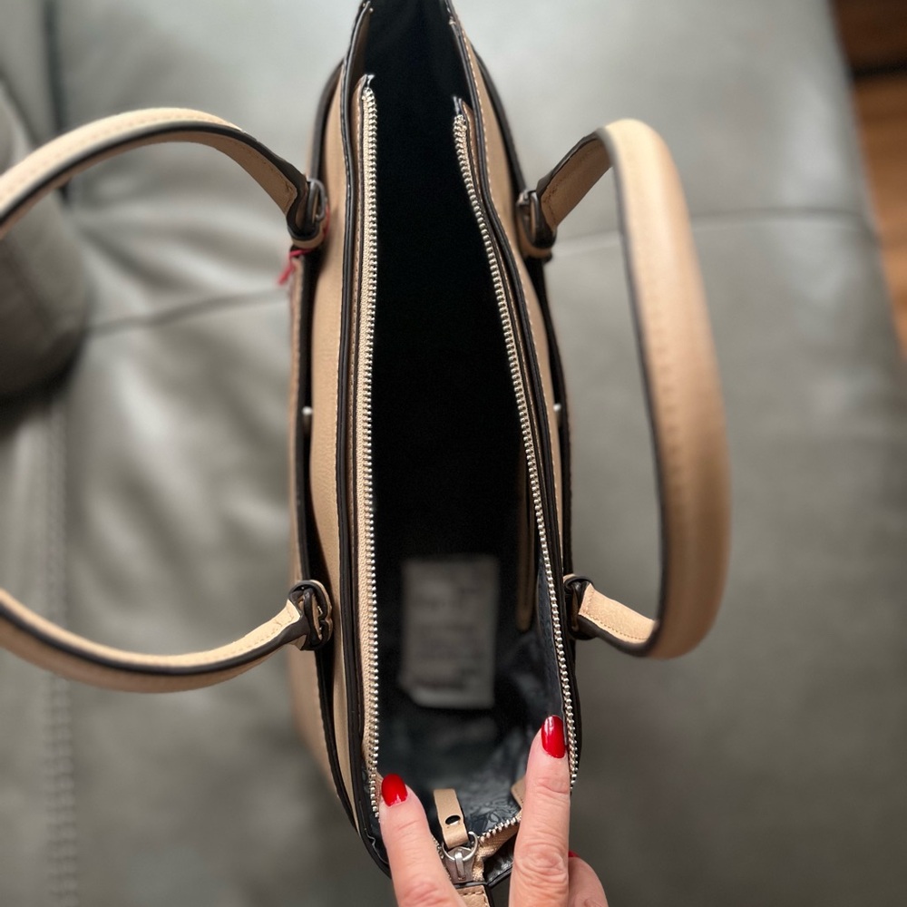 Enzo Angiolini handbag, alligator print Coocro material - Picture 7 of 10